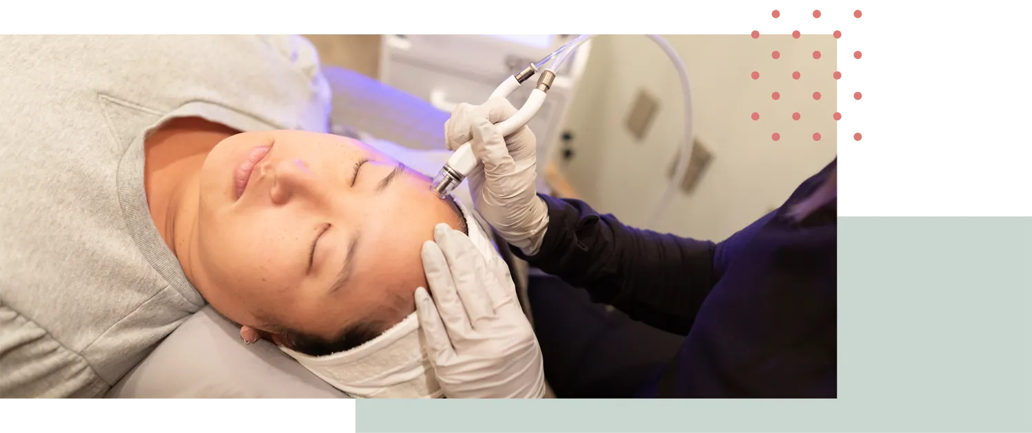 Kalon provider performing DiamondGlow dermalinfusion treatment